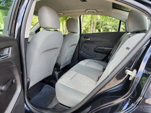 Used 2014 Chevrolet Sonic LS FWD image 5
