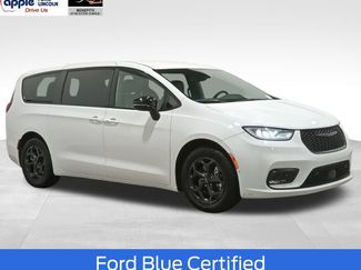 Used 2024 Chrysler Pacifica Limited FWD video 1