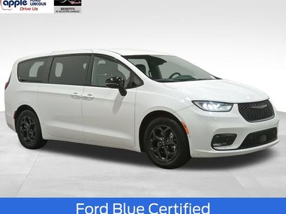 Used 2024 Chrysler Pacifica Limited