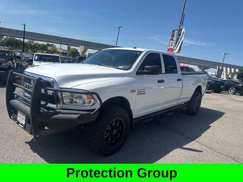 Used 2017 RAM 2500 Tradesman w/ Chrome Appearance Group AWD/4WD image 3