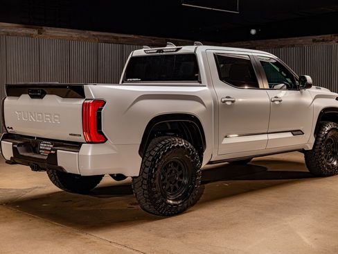 Used 2025 Toyota Tundra Platinum w/ Tow Tech Package image 9