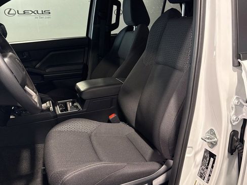 Used 2025 Toyota 4Runner SR5 image 31