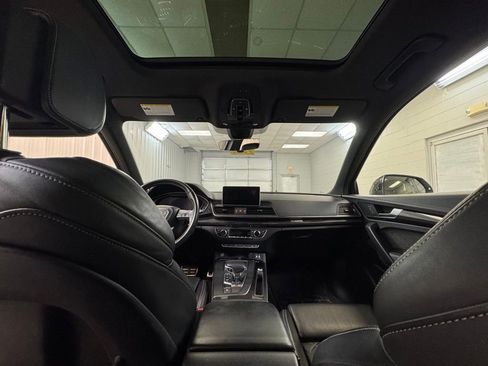 Used 2020 Audi SQ5 Premium Plus w/ Premium Plus Package image 21