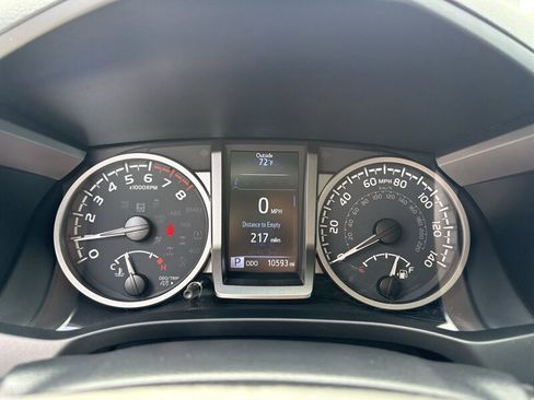 Used 2023 Toyota Tacoma Limited image 10