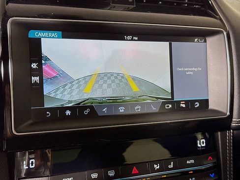 Used 2020 Jaguar F-PACE S AWD/4WD image 17