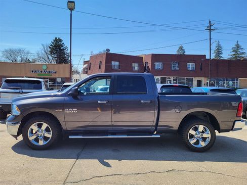 Used 2015 RAM 1500 Big Horn image 4