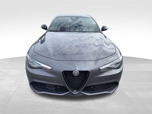 Used 2023 Alfa Romeo Giulia Veloce image 11