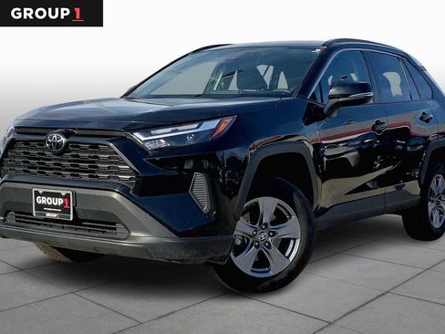 Used 2024 Toyota RAV4 XLE image 1