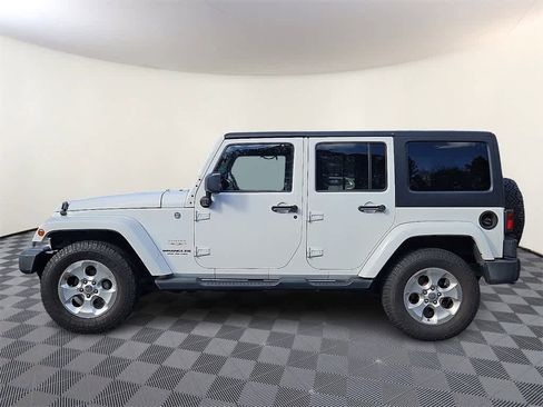 Used 2013 Jeep Wrangler Unlimited Sahara w/ Dual Top Group image 7