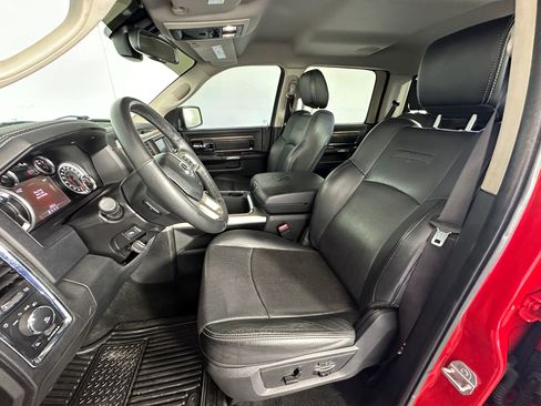 Used 2016 RAM 1500 Laramie w/ Convenience Group AWD/4WD image 28