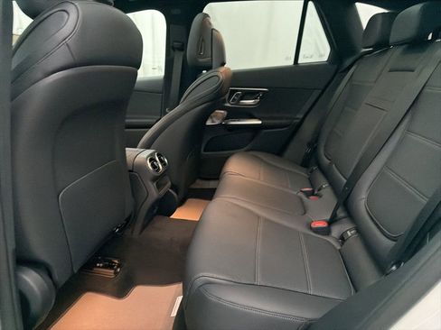 Used 2026 Mercedes-Benz GLC 300 image 20