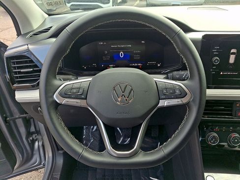 Used 2025 Volkswagen Taos S AWD/4WD image 19