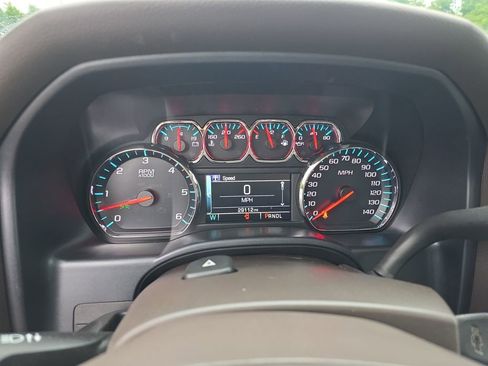 Used 2018 Chevrolet Silverado 1500 LT w/ All Star Edition AWD/4WD image 15
