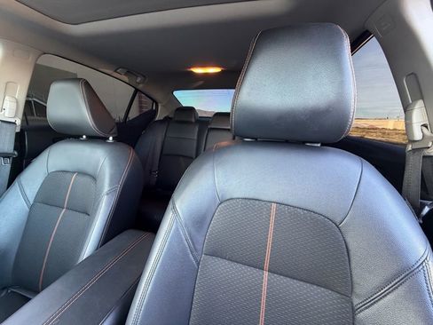 Used 2020 Nissan Altima 2.5 SR w/ Premium Package image 10