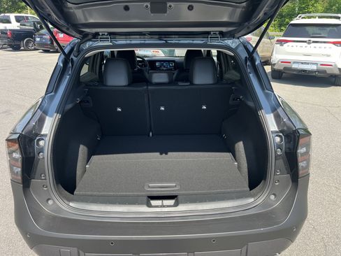 Used 2026 Nissan Kicks SR FWD image 15