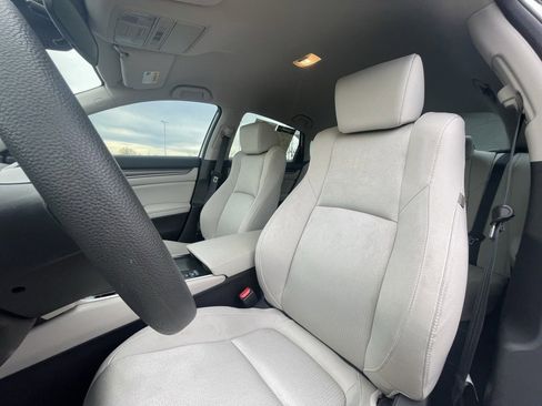 Used 2018 Honda Accord LX image 18