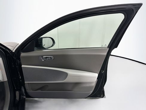 Used 2024 Hyundai Ioniq 6 SEL image 34
