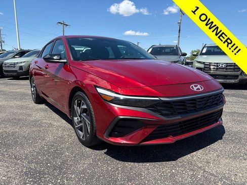 Certified 2025 Hyundai Elantra Sport FWD image 2