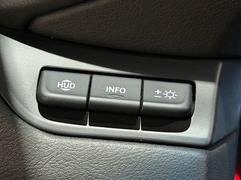 Used 2019 Cadillac Escalade ESV Premium Luxury RWD image 38