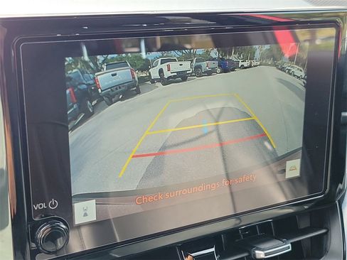 Used 2025 Toyota Corolla Cross AWD Hybrid image 27