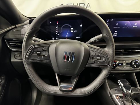 Used 2025 Buick Envista Preferred FWD image 24