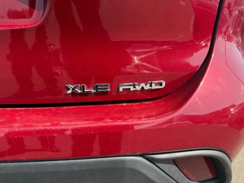 Used 2023 Toyota Highlander XLE AWD/4WD image 24