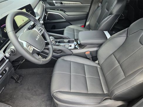 New 2025 Kia Telluride EX image 8
