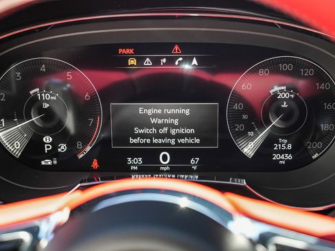 Used 2023 Bentley Bentayga Extended Wheelbase AWD/4WD image 29