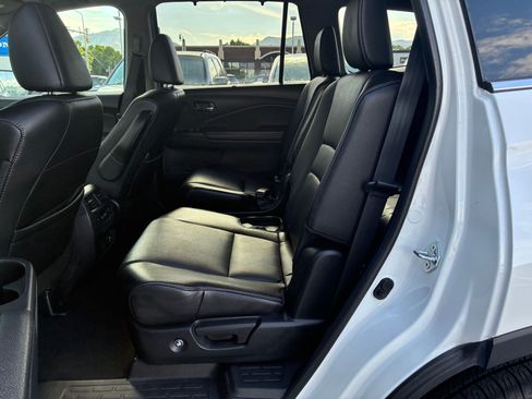 Used 2021 Honda Pilot Touring image 29