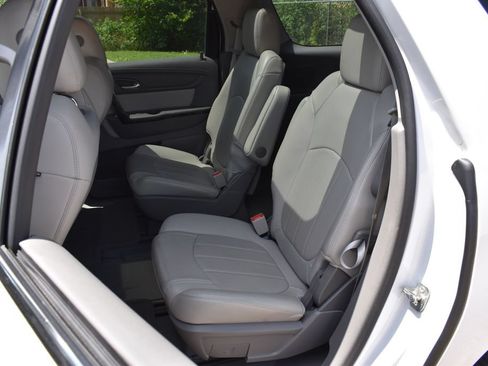 Used 2017 GMC Acadia Limited SLT FWD image 8