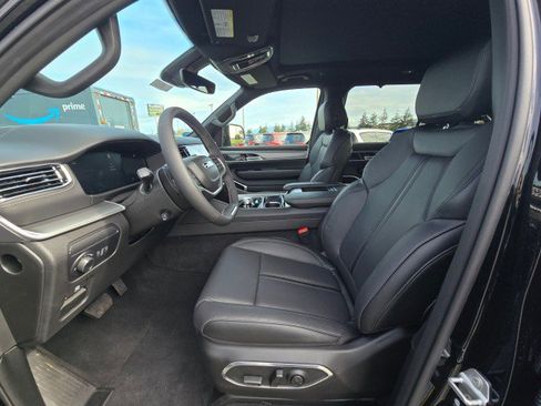 New 2026 Jeep Grand Wagoneer Limited image 26