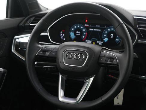 Used 2025 Audi Q3 2.0T Premium image 14