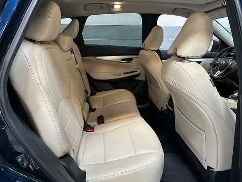 Used 2019 INFINITI QX50 Luxe image 11