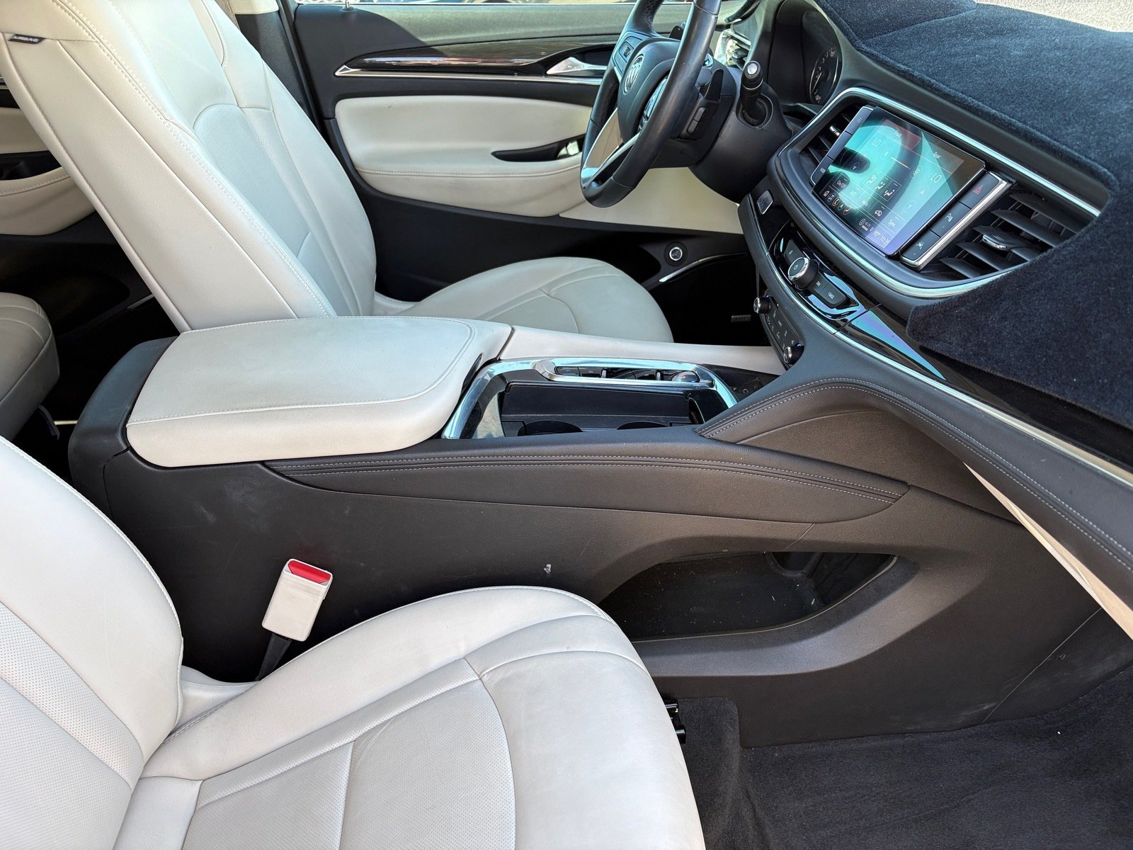Used 2023 Buick Enclave Premium FWD image 11