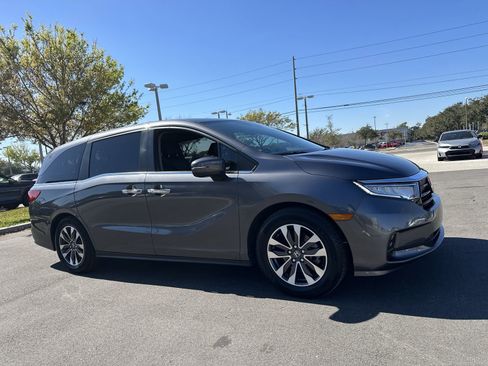 Certified 2023 Honda Odyssey EX-L image 8