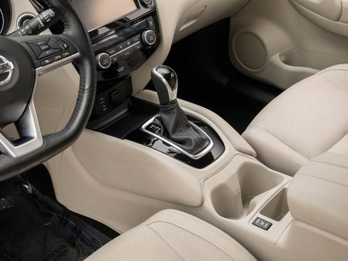 Used 2018 Nissan Rogue Sport SL image 11