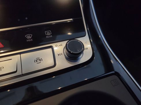 New 2026 Audi RS Q8 performance AWD/4WD image 23