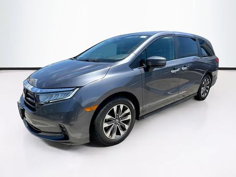 Certified 2024 Honda Odyssey EX-L image 3