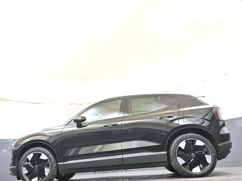 New 2026 Volvo EX30 Plus image 36