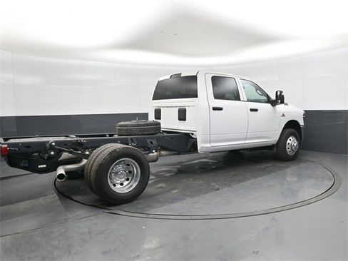 New 2026 RAM 3500 Tradesman w/ Chrome Appearance Group image 4