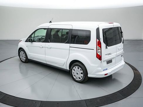 Certified 2022 Ford Transit Connect XLT image 6