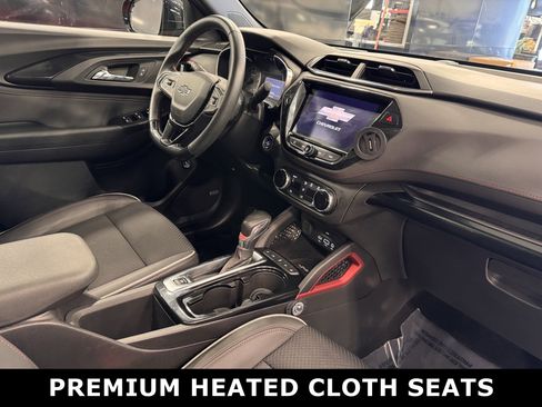 Used 2021 Chevrolet TrailBlazer RS w/ Sun and Liftgate Package image 4