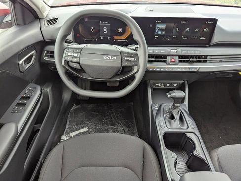 New 2026 Kia K4 FWD image 14