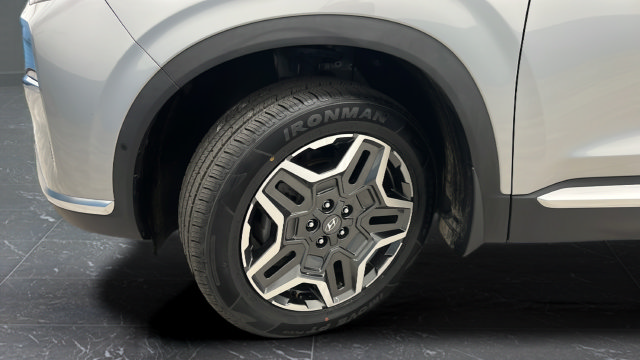 Used 2023 Hyundai Santa Fe Limited AWD/4WD image 39