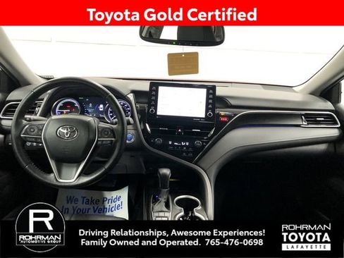 Certified 2022 Toyota Camry XLE image 16