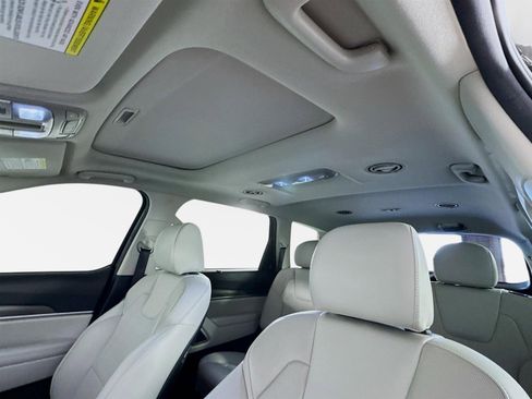 Certified 2022 Kia Telluride EX w/ EX Premium Package image 14