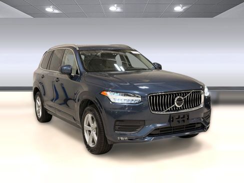 Used 2020 Volvo XC90 T5 Momentum image 7