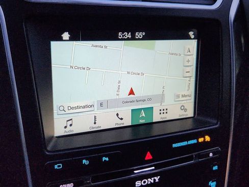 Used 2018 Ford Explorer Platinum image 28