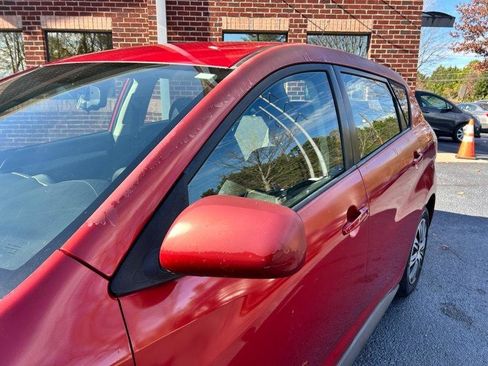 Used 2010 Pontiac Vibe w/ Preferred Package image 13