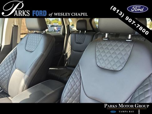 Certified 2024 Ford Edge Titanium AWD/4WD image 21